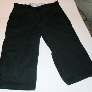 Black Capri Size 10 Sinfully Soft by Lee (CL-7082)